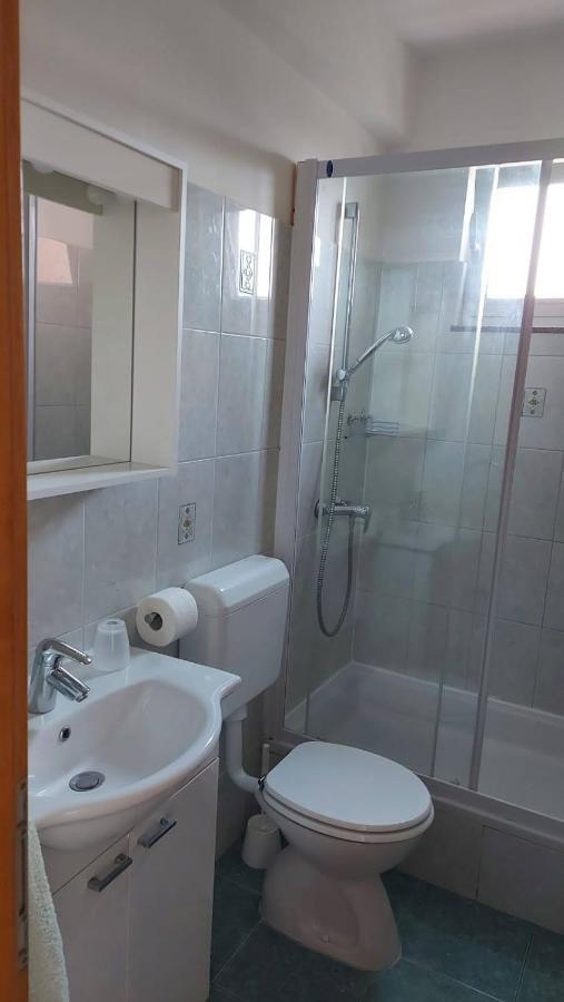 Apartment Ruby 希贝尼克 外观 照片