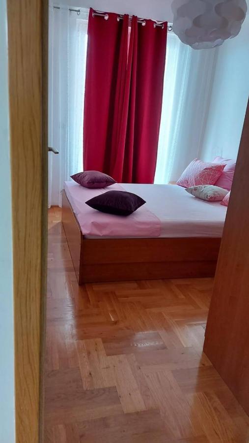 Apartment Ruby 希贝尼克 外观 照片